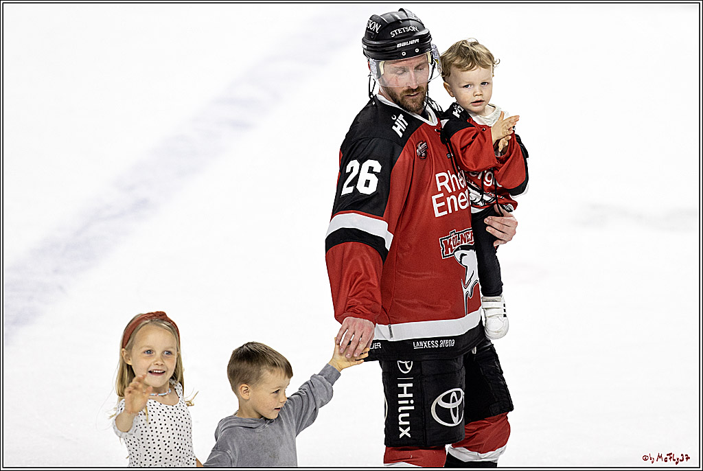 PENNY DEL 1. Playoff Runde;  Koelner Haie - ERC Ingolstadt; Koeln, 05.04.2022